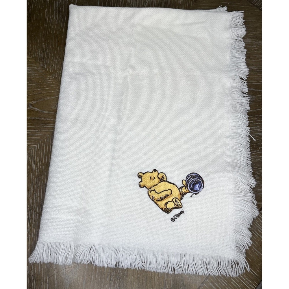 Goodwin Weavers Winnie the Pooh Baby Blanket‎ Disney Embroidered White Fringe